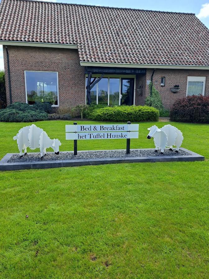 Het Tuffel Huuske Bed & Breakfast Haaksbergen Exterior foto